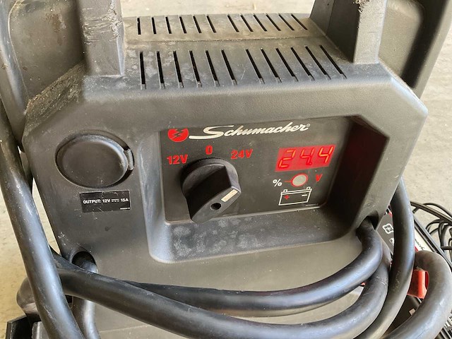 Schumacher 12v - 24v startbooster - afbeelding 3 van  5