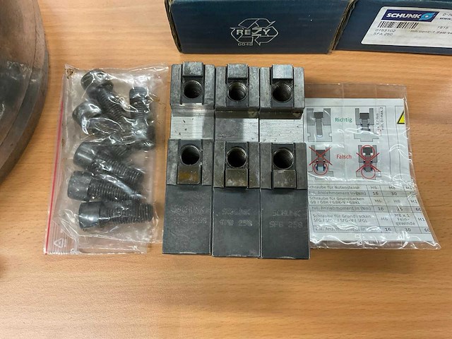 Schunk rota-s 250-62 3 klauwplaat - afbeelding 6 van  8