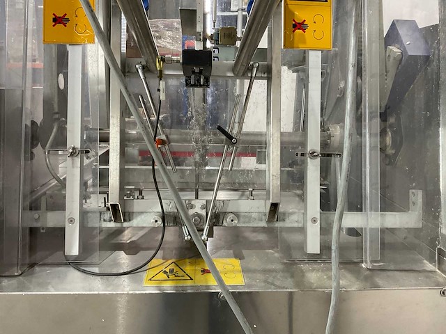 Schut systems - 2006 - sprinter f60 - dozen opzet machine - afbeelding 5 van  16