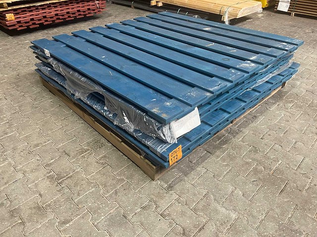 Schuttingpanelen blauw geïmpregneerd en gecoat, 1800x1800mm (7x) - afbeelding 1 van  3