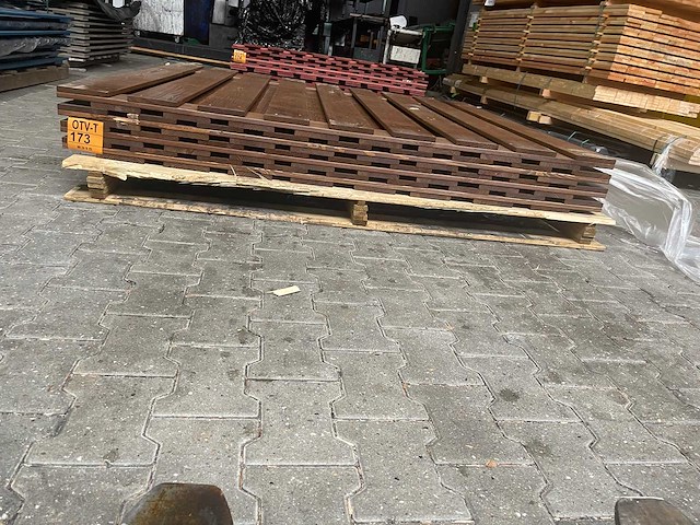 Schuttingpanelen bruin geïmpregneerd en gecoat, 1800x1800mm (4x) - afbeelding 3 van  3