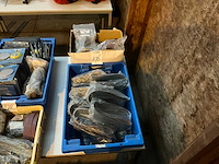 Schuurbanden in plastic krat en doos - afbeelding 5 van  5