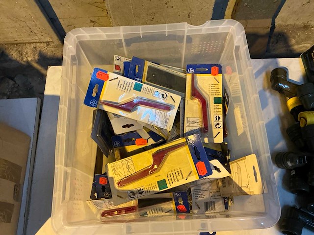 Schuurblokjes in plastic krat - afbeelding 2 van  3