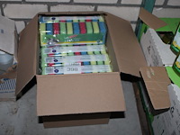 Schuursponsjes in doos. 200 stuks. - afbeelding 1 van  2