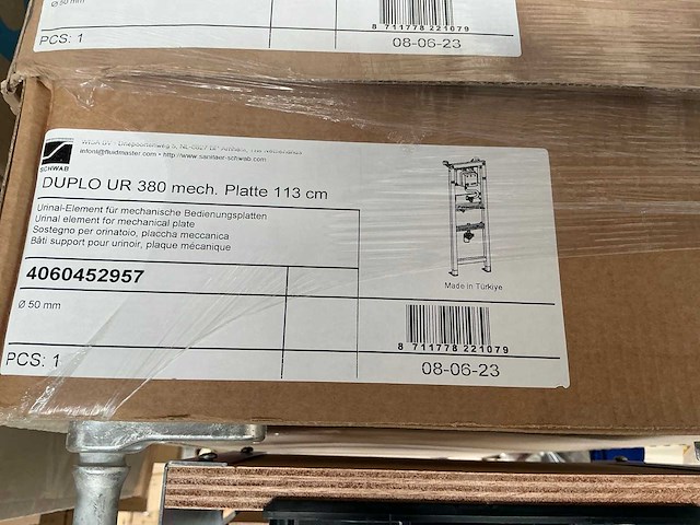 Schwab duplo ur 380 urinal element met triomont drukplaat (2x) - afbeelding 5 van  6