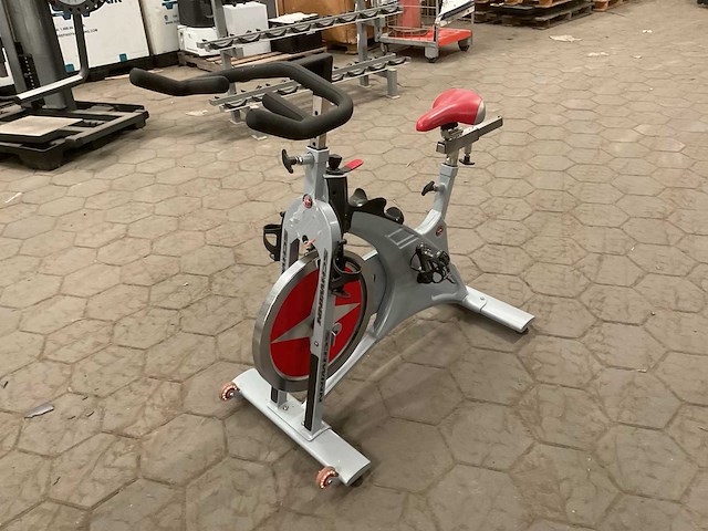 Schwinn evolution-sr spinningbike - afbeelding 3 van  6