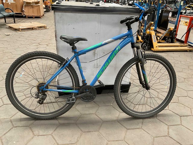 Schwinn mountainbike - afbeelding 2 van  4