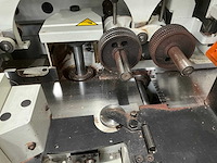 Scm - 2003 - compact p - vierzijdige profileer- en schaafmachine - afbeelding 15 van  16