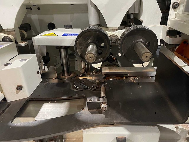 Scm - 2005 - compact p - vierzijdige profileer- en schaafmachine - afbeelding 4 van  33