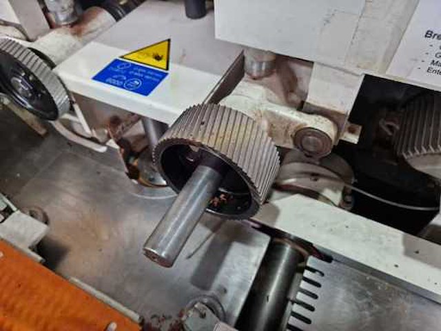 Scm - compact 23 ks - vierzijdige profileer- en schaafmachine - 2002 - afbeelding 7 van  22