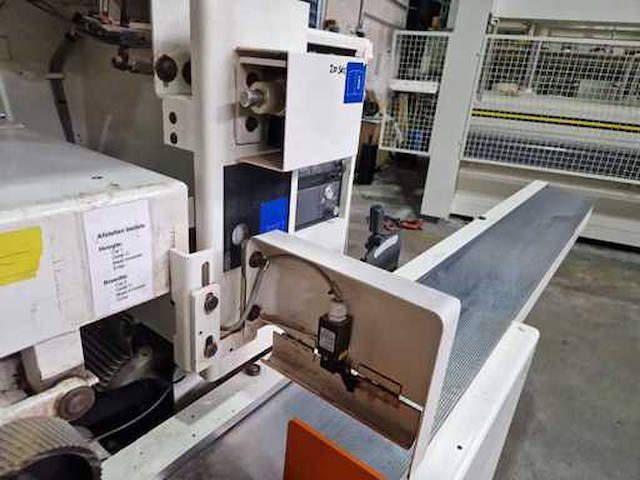 Scm - compact 23 ks - vierzijdige profileer- en schaafmachine - 2002 - afbeelding 14 van  22