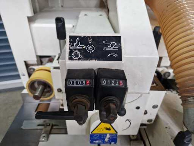 Scm - compact 23 ks - vierzijdige profileer- en schaafmachine - 2002 - afbeelding 15 van  22