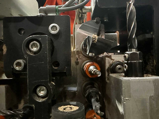 Scm cyflex - 2016 - f900 - cnc-boormachine - afbeelding 24 van  87
