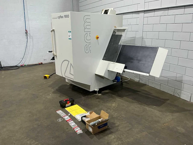 Scm cyflex - 2016 - f900 - cnc-boormachine - afbeelding 40 van  87