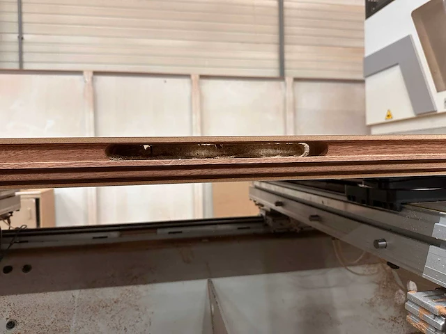 Scm record - 2006 - 110 al tvn prisma - verticale cnc -bewerkingscentra - afbeelding 1 van  30