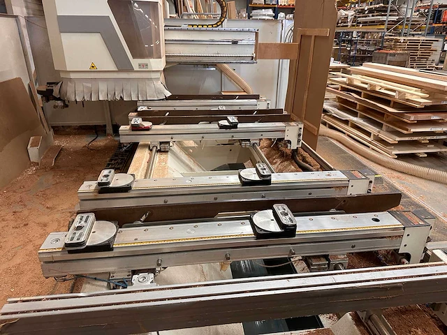 Scm record - 2006 - 110 al tvn prisma - verticale cnc -bewerkingscentra - afbeelding 25 van  30