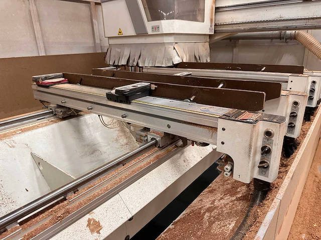 Scm record - 2006 - 110 al tvn prisma - verticale cnc -bewerkingscentra - afbeelding 19 van  30
