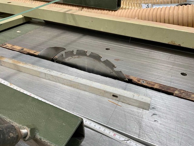 Scm si320 formaatcirkelzaagmachine met stofafzuiging - afbeelding 2 van  4