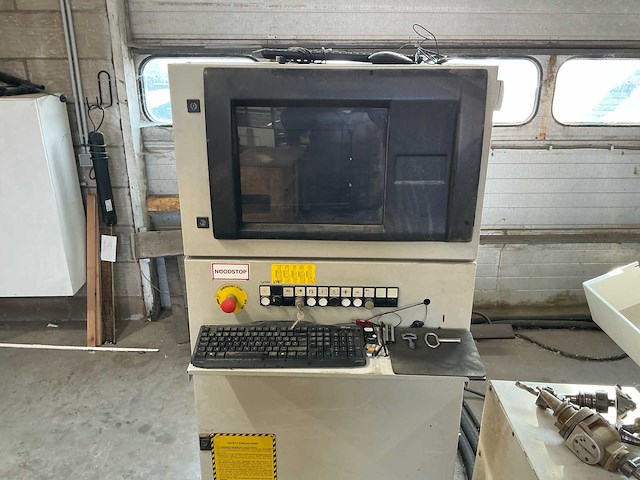 Scm tech 80 plus horizontaal cnc-bewerkingscentrum - afbeelding 9 van  10
