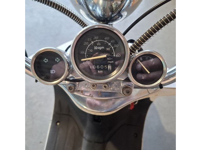 Scooter, agm, v641 | iva, wit, 2017 - afbeelding 10 van  18