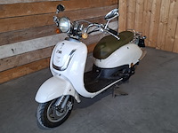 Scooter, agm, v641 | iva, wit, 2017 - afbeelding 11 van  18