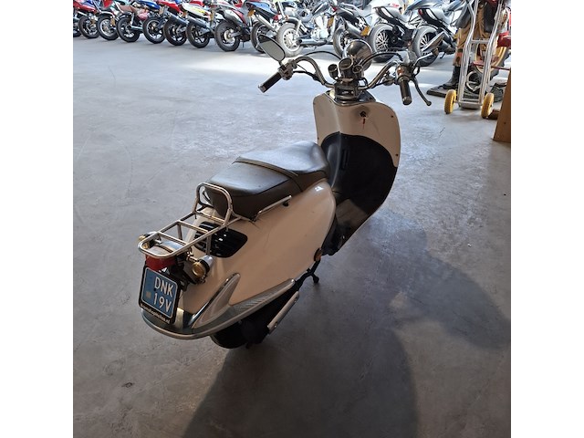 Scooter, agm, v641 | iva, wit, 2017 - afbeelding 14 van  18