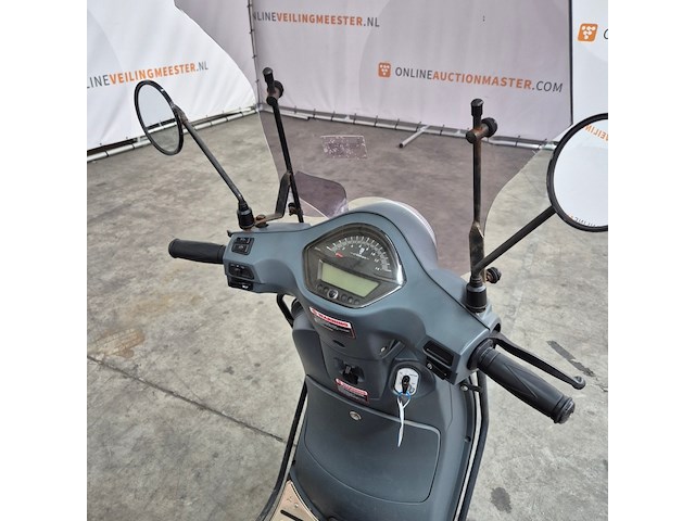 Scooter, btc, riva - afbeelding 15 van  23
