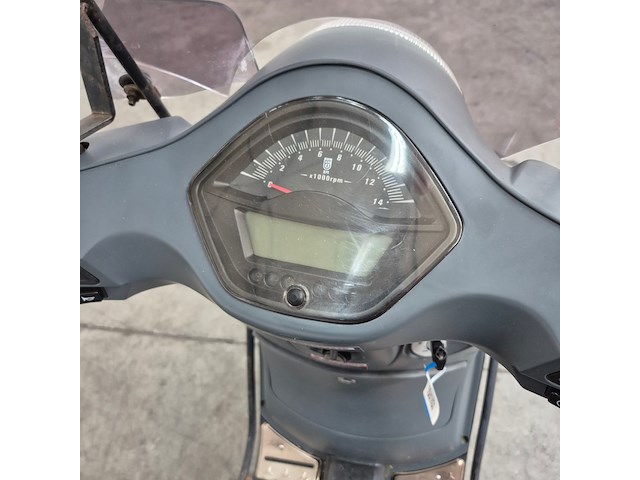 Scooter, btc, riva - afbeelding 17 van  23