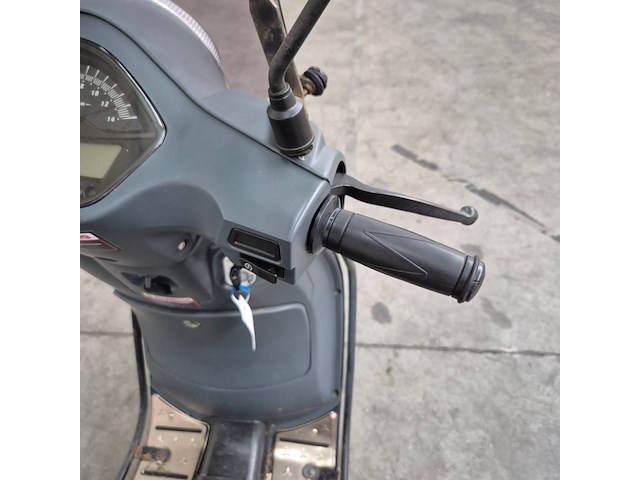 Scooter, btc, riva - afbeelding 18 van  23