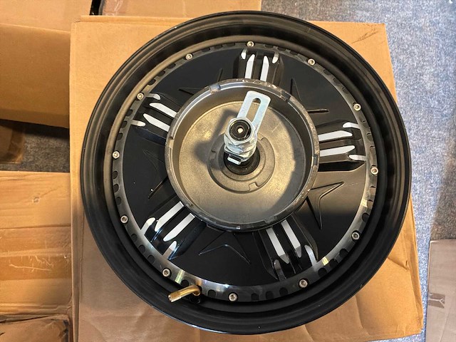 Scooter electromotor - afbeelding 4 van  4