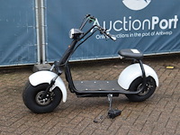 Scooter elektrisch nieuw - afbeelding 1 van  1