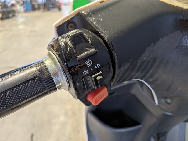 Scooter, evader, ev100metro, 2011 - afbeelding 10 van  15