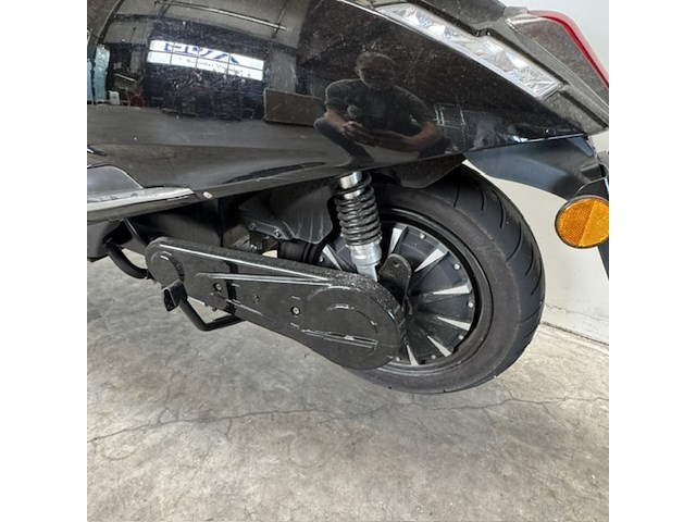 Scooter, evader, ev100metro, zwart, 2021, elektrisch - afbeelding 13 van  18