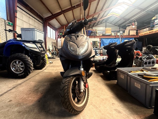 Scooter keeway, f-act 50 - afbeelding 4 van  10