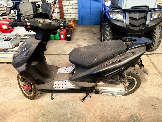 Scooter keeway, f-act 50 - afbeelding 6 van  10