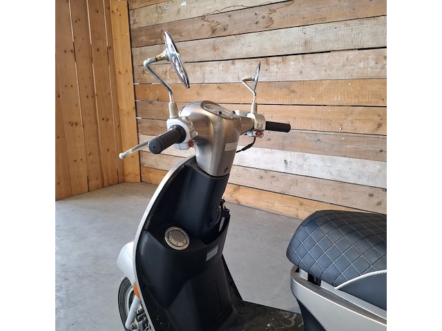 Scooter, kymco , new sento , bruin, 2011 - afbeelding 4 van  23