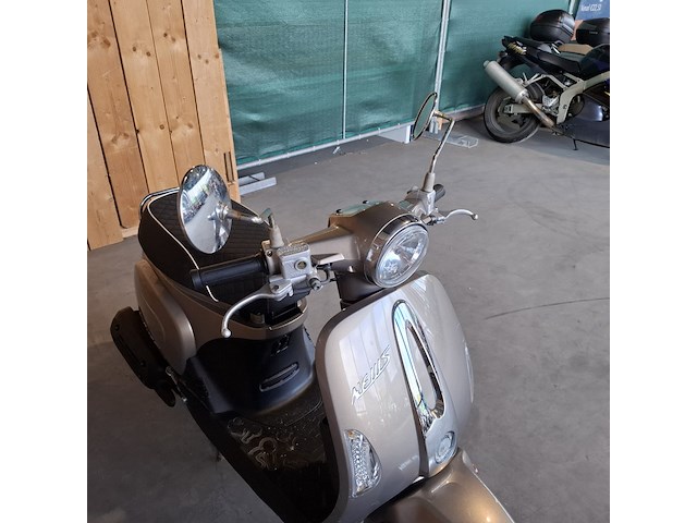 Scooter, kymco , new sento , bruin, 2011 - afbeelding 8 van  23