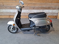 Scooter, kymco , new sento , bruin, 2011