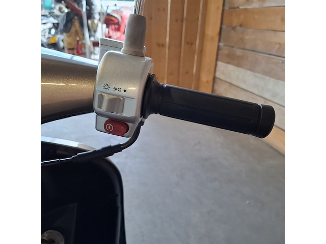 Scooter, kymco , new sento , bruin, 2011 - afbeelding 14 van  23