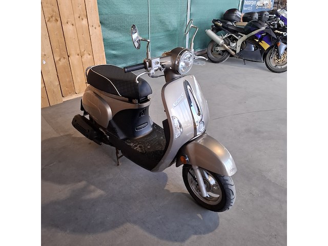 Scooter, kymco , new sento , bruin, 2011 - afbeelding 18 van  23
