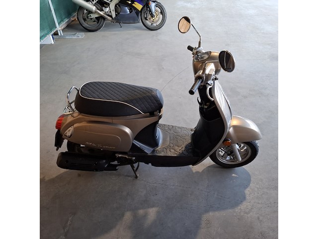 Scooter, kymco , new sento , bruin, 2011 - afbeelding 19 van  23