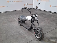 Scooter, mangosteen, m1 - afbeelding 5 van  12
