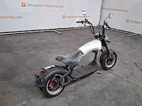 Scooter, mangosteen, m1 - afbeelding 11 van  12
