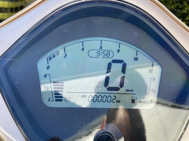 Scooter marengo, v-line exclusive, champagne, bouwjaar 2025 - afbeelding 5 van  7