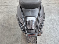 Scooter, piaggio, vespa sprint - afbeelding 12 van  21