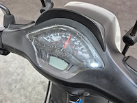 Scooter, piaggio, vespa sprint - afbeelding 15 van  21