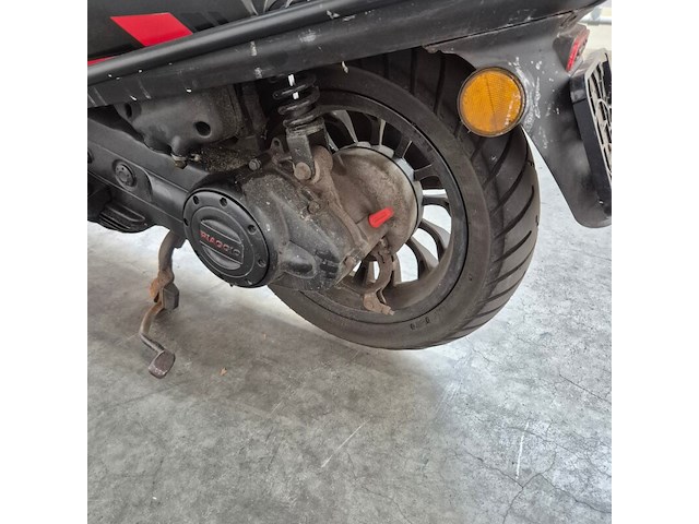Scooter, piaggio, vespa sprint - afbeelding 18 van  21