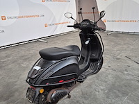 Scooter, piaggio, vespa sprint - afbeelding 2 van  21