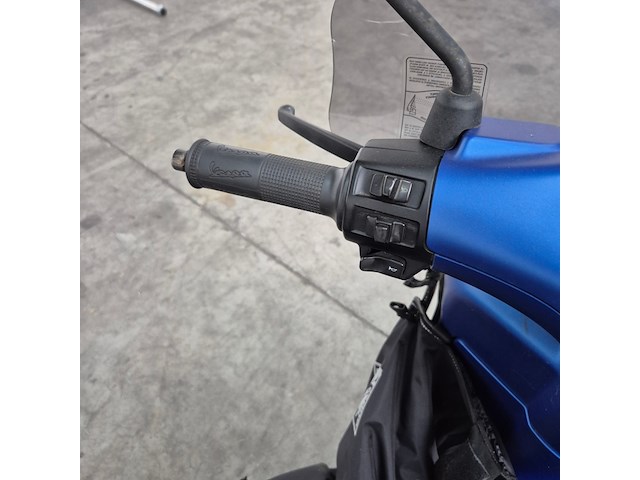 Scooter, piaggio, vespa sprint - afbeelding 13 van  21