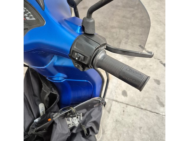 Scooter, piaggio, vespa sprint - afbeelding 15 van  21